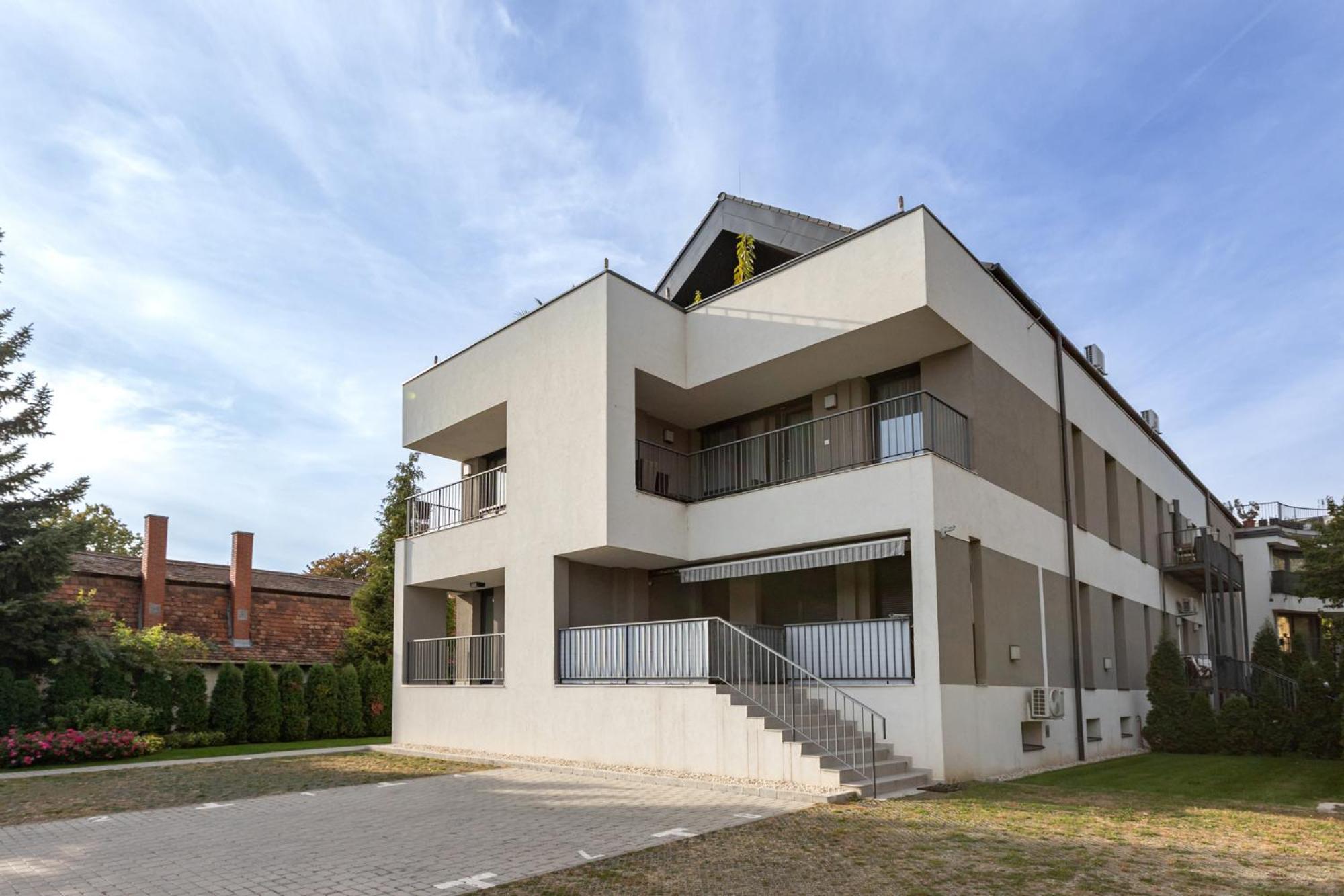 Serenity Apartman
